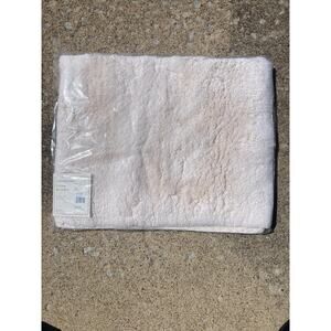 Better Trends Lux Bathrug, Ivory- 21 x 34 in.